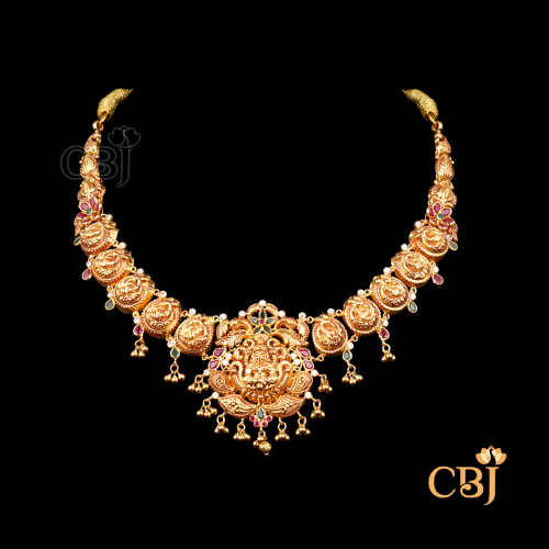 	Antigue Short Necklace 25