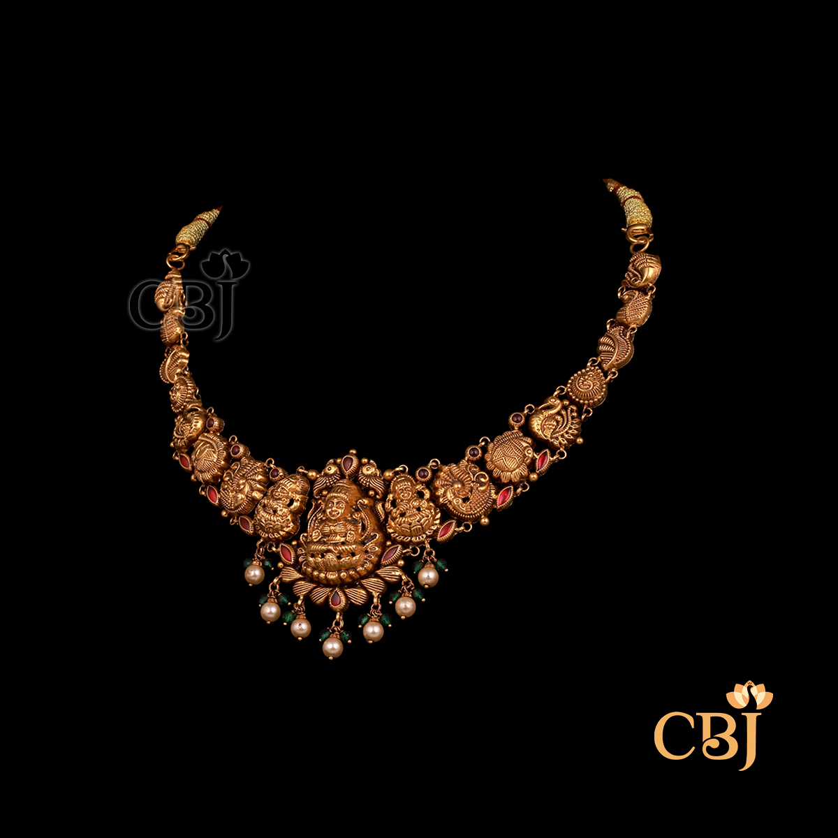 10 grams antique Nakshi short gold necklace featuring intricate traditional patterns