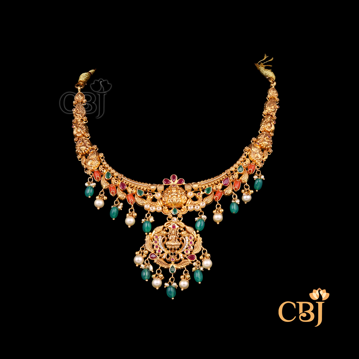 21 grams lightweight short Necklace shown as a gold necklace with a structured pattern