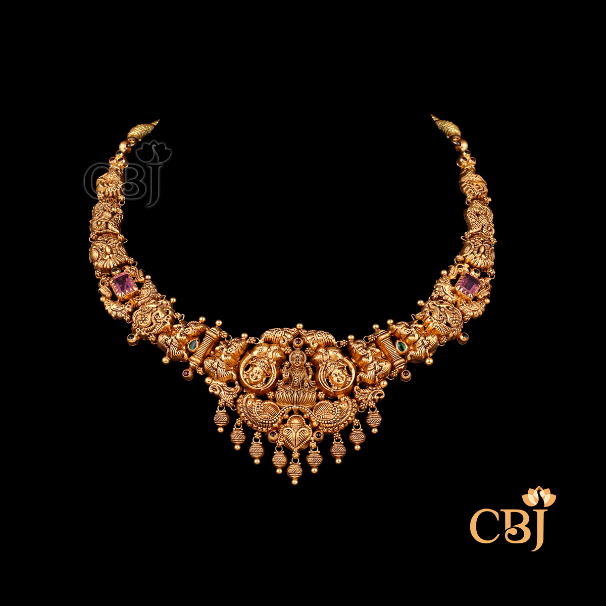 18 grams Antique lightweight Necklace shown as a gold necklace with vintage-style texture